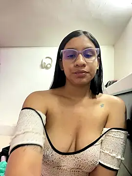 Snapshot of Danny_gonza chatting on October 7, 2025, 12:08 am Danny gonza online show from October 7, 2025, 12:08 am