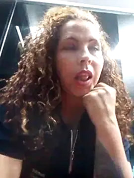 Snapshot of Yanis_Ariel12 chatting on December 3, 2025, 12:25 pm Yanis Ariel12 online show from December 3, 2025, 12:25 pm