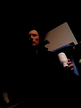 Snapshot of Wilsonn86 chatting on November 15, 2025, 7:05 am Wilsonn86 online show from November 15, 2025, 7:05 am