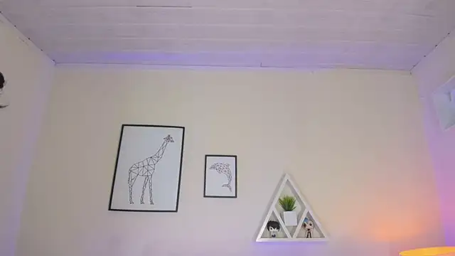 Snapshot of LusyKitty chatting on November 5, 2025, 4:18 pm LusyKitty online show from November 5, 2025, 4:18 pm