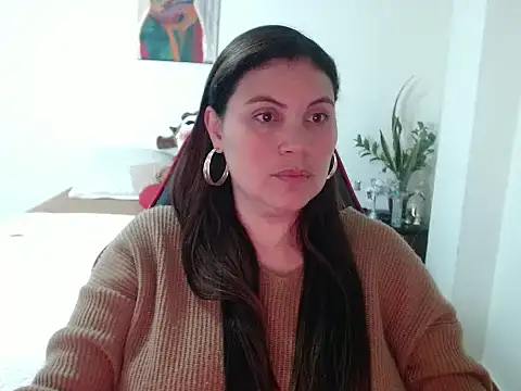 Secret Bella online show from October 4, 2025, 12:25 pm