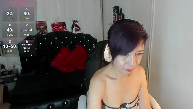 Trinityy   online show from September 20, 2025, 7:48 pm