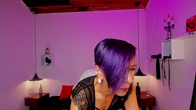 Snapshot of Trinityy__ chatting on June 25, 2026, 7:29 pm Trinityy online show from June 25, 2026, 7:29 pm