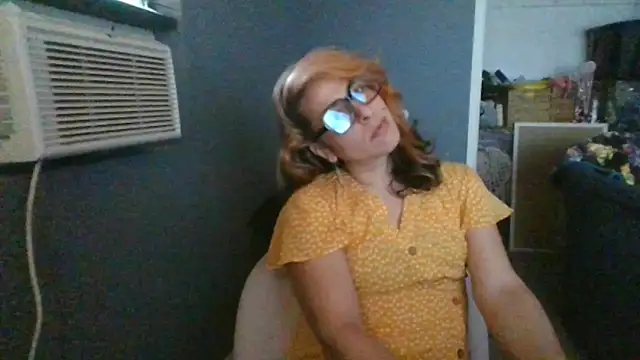 Snapshot of mayra_mayhem chatting on May 20, 2026, 2:12 pm mayra mayhem online show from May 20, 2026, 2:12 pm