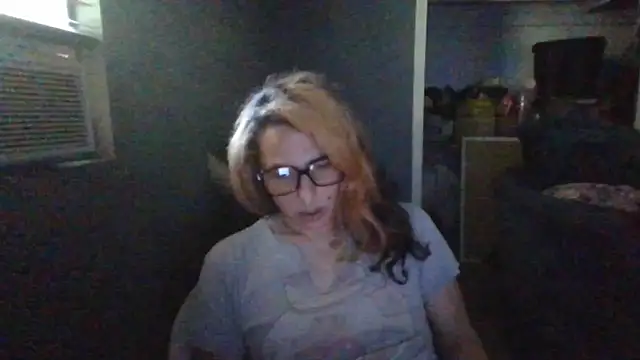 Snapshot of mayra_mayhem chatting on June 18, 2026, 4:00 pm mayra mayhem online show from June 18, 2026, 4:00 pm