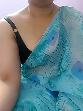 Snapshot of roshni_agrawal0 chatting on May 2, 2026, 6:35 pm roshni agrawal0 online show from May 2, 2026, 6:35 pm