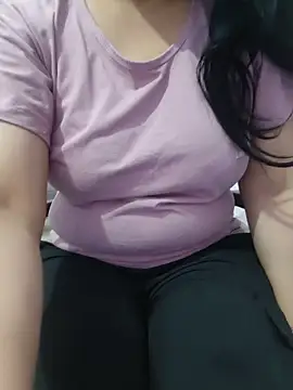 Snapshot of roshni_agrawal0 chatting on May 11, 2026, 3:01 am roshni agrawal0 online show from May 11, 2026, 3:01 am