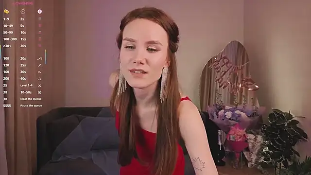 Snapshot of _Clare_Florence_ chatting on April 6, 2026, 2:18 pm Clare Florence online show from April 6, 2026, 2:18 pm