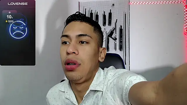 Snapshot of dylan_apol0 chatting on September 28, 2025, 3:01 am dylan apol0 online show from September 28, 2025, 3:01 am