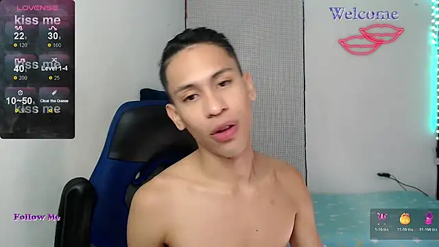 Snapshot of dylan_apol0 chatting on November 13, 2025, 6:23 am dylan apol0 online show from November 13, 2025, 6:23 am