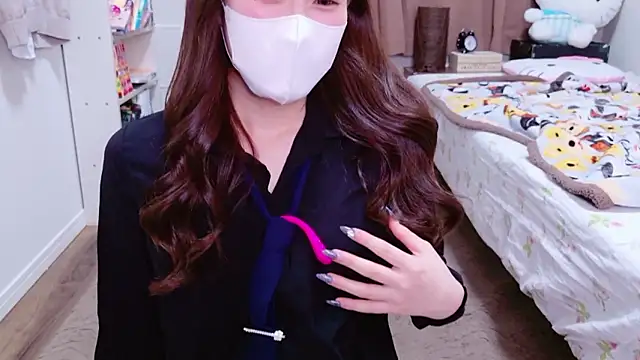 Snapshot of MOEMOE-Q chatting on November 30, 2025, 4:55 pm MOEMOE-Q online show from November 30, 2025, 4:55 pm