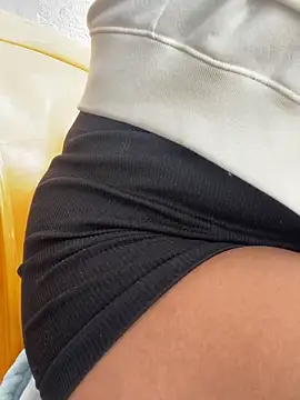 Sarahcutexoxox online show from September 15, 2025, 2:50 pm