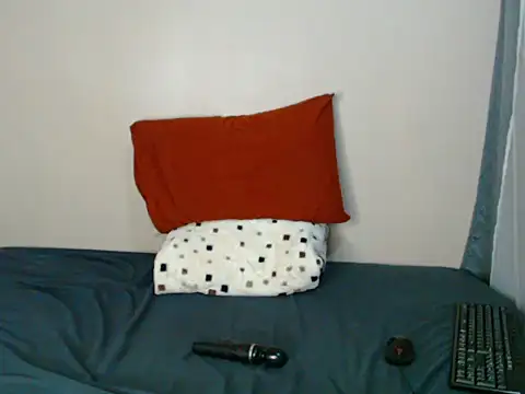 babydoll1505 online show from December 3, 2025, 1:57 am