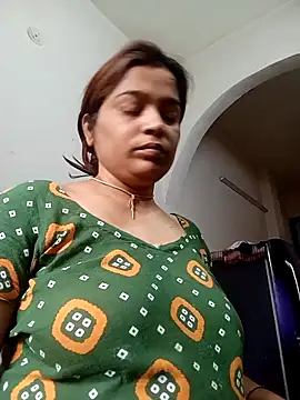 Snapshot of Trisha_71 chatting on March 15, 2026, 5:13 am Trisha 71 online show from March 15, 2026, 5:13 am