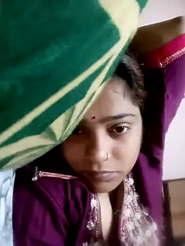 Snapshot of Trisha_71 chatting on March 19, 2026, 6:39 am Trisha 71 online show from March 19, 2026, 6:39 am
