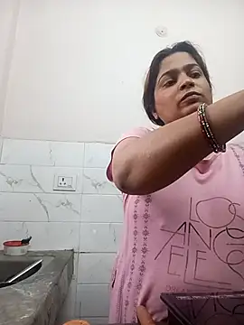 Snapshot of Trisha_71 chatting on March 20, 2026, 3:11 am Trisha 71 online show from March 20, 2026, 3:11 am