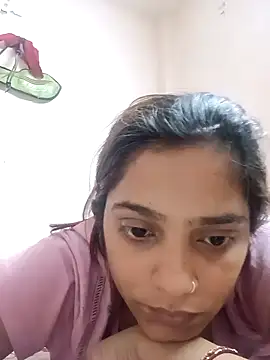 Snapshot of Trisha_71 chatting on April 10, 2026, 5:56 am Trisha 71 online show from April 10, 2026, 5:56 am