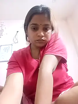 Snapshot of Trisha_71 chatting on April 18, 2026, 3:38 pm Trisha 71 online show from April 18, 2026, 3:38 pm