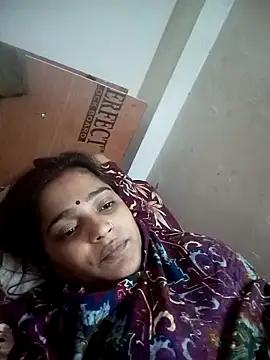 Snapshot of Trisha_71 chatting on April 28, 2026, 6:18 am Trisha 71 online show from April 28, 2026, 6:18 am