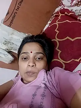 Snapshot of Trisha_71 chatting on May 12, 2026, 5:21 pm Trisha 71 online show from May 12, 2026, 5:21 pm