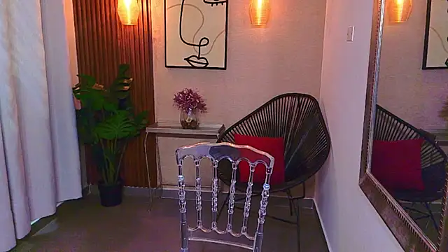 Lia Mar  online show from July 13, 2026, 6:11 pm