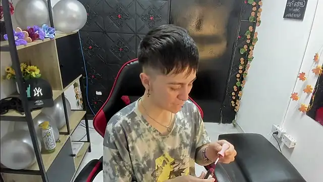 Snapshot of _Hannah_Hot chatting on March 9, 2026, 2:37 am Hannah Hot online show from March 9, 2026, 2:37 am