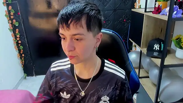 Snapshot of _Hannah_Hot chatting on April 2, 2026, 2:20 am Hannah Hot online show from April 2, 2026, 2:20 am