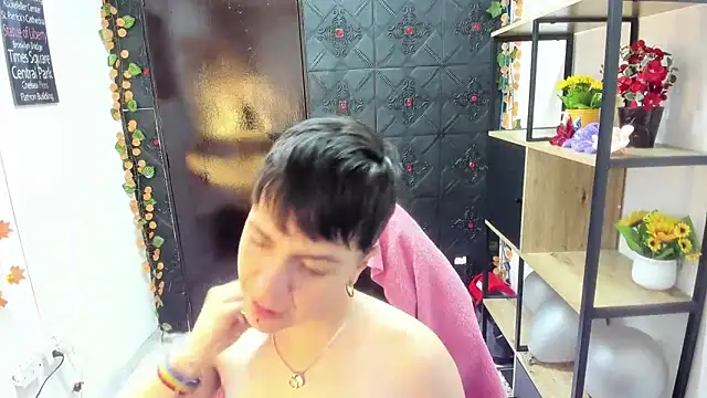 Snapshot of _Hannah_Hot chatting on April 10, 2026, 2:50 am Hannah Hot online show from April 10, 2026, 2:50 am