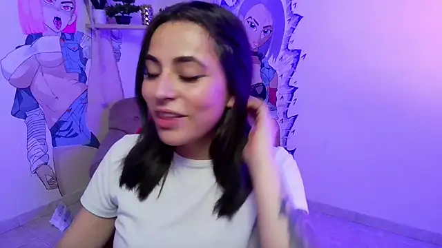 Snapshot of sofi_lara28 chatting on April 30, 2026, 8:57 pm sofi lara28 online show from April 30, 2026, 8:57 pm