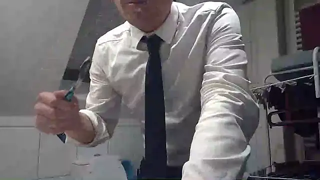 GentlemanMoney  online show from September 23, 2025, 7:39 pm