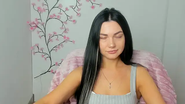 Lune Moon online show from March 27, 2026, 6:41 am