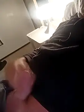 Nelson-Carter online show from April 19, 2026, 2:33 am