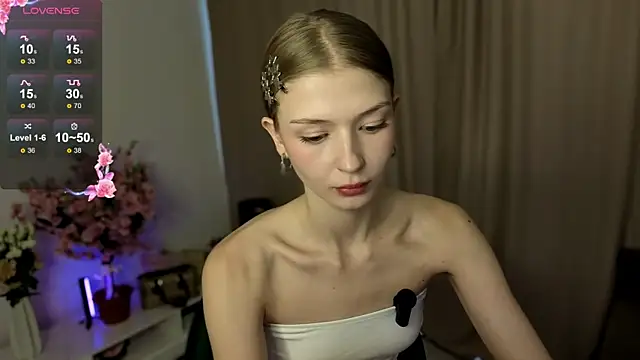 Snapshot of holylisssa chatting on November 5, 2025, 10:26 am holylisssa online show from November 5, 2025, 10:26 am