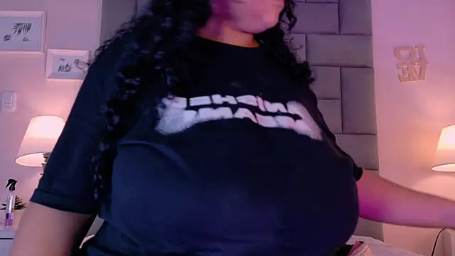 KITY HILL online show from October 13, 2025, 4:23 am