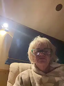 ladyboatlady online show from February 14, 2026, 12:29 am