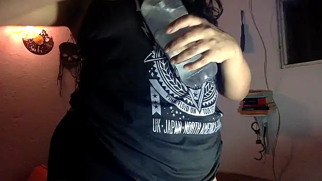 Snapshot of indomitaFox chatting on October 10, 2025, 3:16 am indomitaFox online show from October 10, 2025, 3:16 am