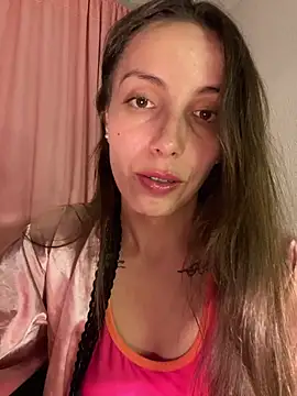 Snapshot of paula_miler1 chatting on May 13, 2026, 2:53 am paula miler1 online show from May 13, 2026, 2:53 am