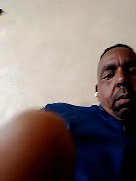 Snapshot of Bob_black chatting on March 24, 2026, 1:16 pm Bob black online show from March 24, 2026, 1:16 pm