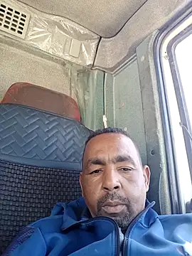 Snapshot of Bob_black chatting on March 30, 2026, 12:50 pm Bob black online show from March 30, 2026, 12:50 pm