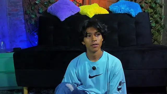 dreyk20 online show from February 10, 2026, 3:49 pm