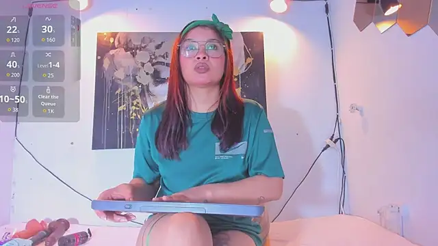 Karlaliones69 online show from March 30, 2026, 12:28 pm