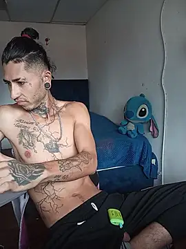 Snapshot of Tattoboy19cm chatting on April 17, 2026, 4:10 pm Tattoboy19cm online show from April 17, 2026, 4:10 pm