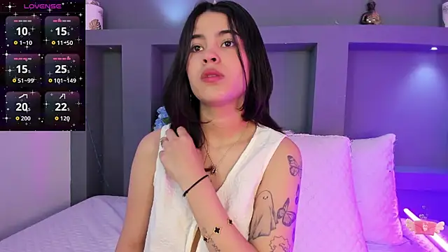 MaiaaCandy online show from October 16, 2025, 8:10 pm