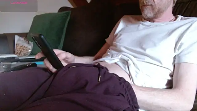 Snapshot of Vrenico-SC chatting on June 5, 2026, 4:13 pm Vrenico-SC online show from June 5, 2026, 4:13 pm