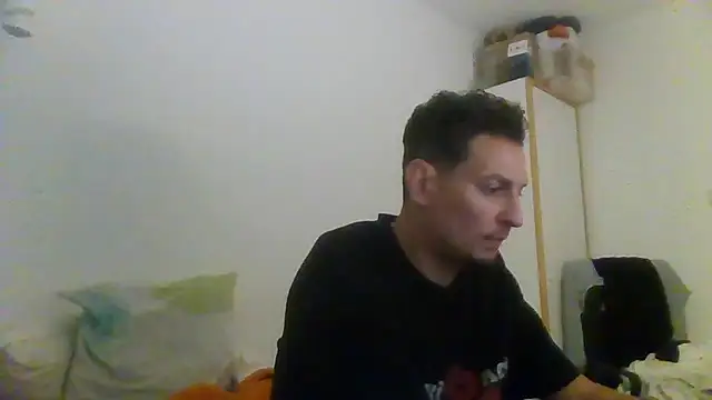 Snapshot of ARTANIS20 chatting on September 12, 2025, 9:53 am ARTANIS20 online show from September 12, 2025, 9:53 am