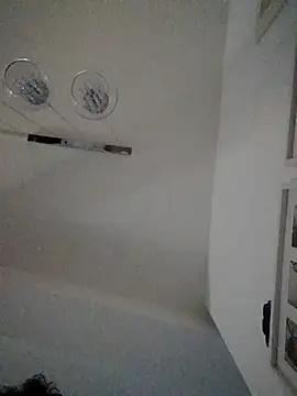 Snapshot of ARTANIS20 chatting on October 5, 2025, 5:06 am ARTANIS20 online show from October 5, 2025, 5:06 am