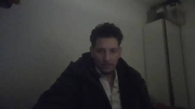 Snapshot of ARTANIS20 chatting on November 11, 2025, 12:05 pm ARTANIS20 online show from November 11, 2025, 12:05 pm