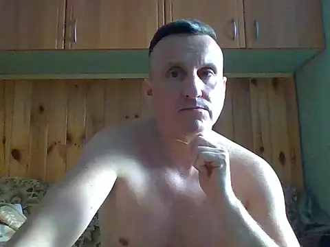 Snapshot of Maksymilian1 chatting on February 28, 2026, 1:23 pm Maksymilian1 online show from February 28, 2026, 1:23 pm