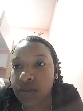 Snapshot of sweet_seductioon chatting on October 7, 2025, 1:47 am sweet seductioon online show from October 7, 2025, 1:47 am