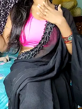 Snapshot of Ur_Lishaa chatting on April 24, 2026, 11:01 am Ur Lishaa online show from April 24, 2026, 11:01 am